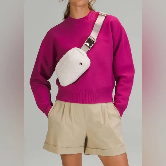 NWOT Lululemon Everywhere Fleece Belt Bag Light Ivory - Picture 3 of 8